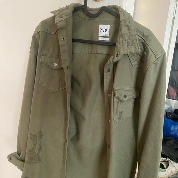 Zara Men’s relaxed fit Green Jacket - Picture 3 of 3
